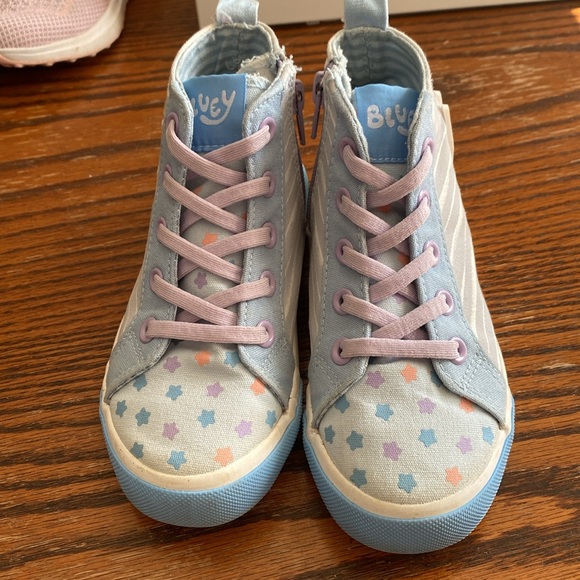 Bluey and Bingo Shoes 12 - Picture 2 of 5